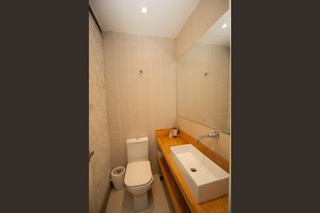 Casa à venda com 230m², 3 quartos e 3 vagasBanheiro do Salão