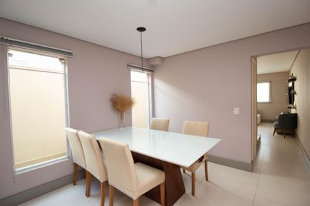 Casa à venda com 230m², 3 quartos e 3 vagasCopa