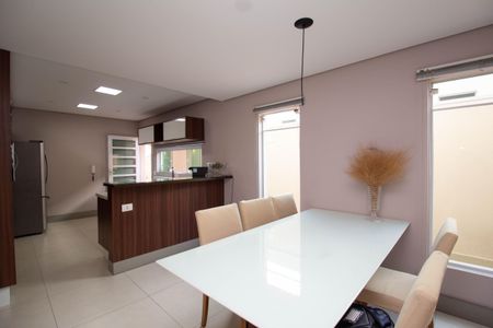 Casa à venda com 230m², 3 quartos e 3 vagasCopa