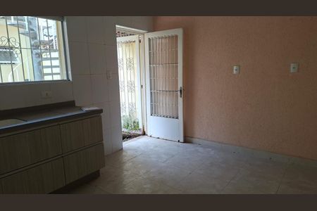 Casa para alugar com 3 quartos, 158m² em Vila Flavio, Mogi das Cruzes