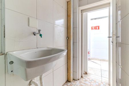 Casa para alugar com 180m², 2 quartos e sem vagaÁrea de Serviço