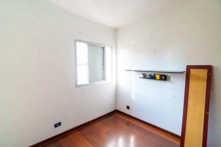 Apartamento à venda com 69m², 2 quartos e 1 vagaQuarto 2
