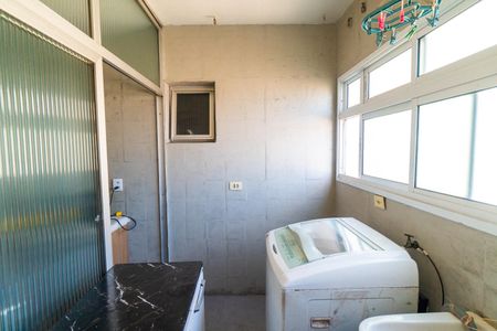 Apartamento à venda com 69m², 2 quartos e 1 vagaÁrea de Serviço