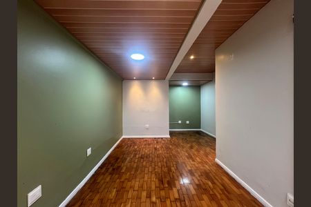 Sala de casa para alugar com 2 quartos, 100m² em Santo Antônio, Belo Horizonte