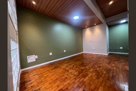 Sala de casa para alugar com 2 quartos, 100m² em Santo Antônio, Belo Horizonte