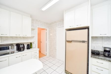 Apartamento para alugar com 105m², 2 quartos e 1 vagaCozinha