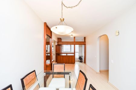 Apartamento para alugar com 105m², 2 quartos e 1 vagaSala