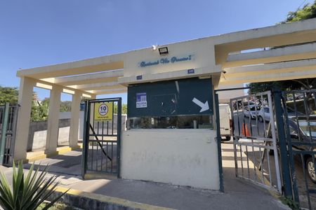 Apartamento para alugar com 44m², 2 quartos e sem vagaFachada com placa instalada