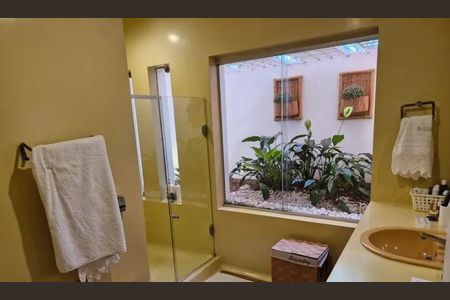 Casa à venda com 532m², 4 quartos e 4 vagasBanheiro 