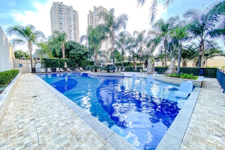 Apartamento à venda com 68m², 2 quartos e 1 vagaÁrea comum - Piscina