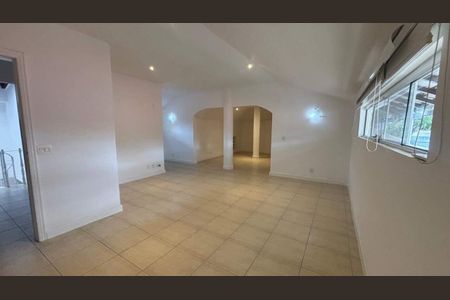 Casa à venda com 450m², 4 quartos e 3 vagas