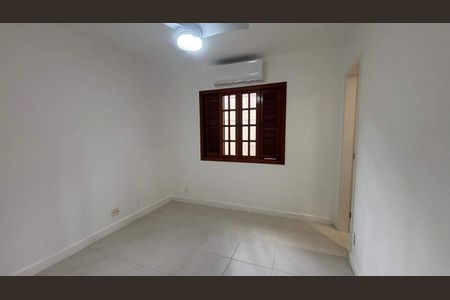 Casa à venda com 450m², 4 quartos e 3 vagas