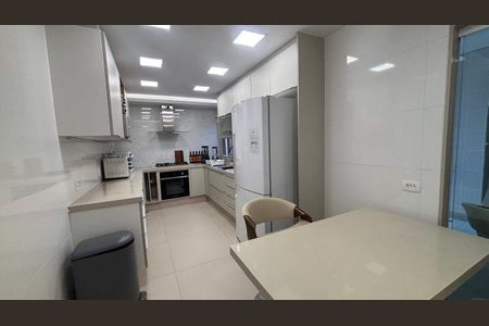 Casa à venda com 450m², 4 quartos e 3 vagas