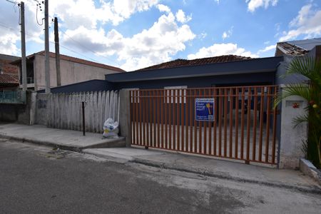 Casa para alugar com 50m², 1 quarto e 1 vagaFachada com Placa