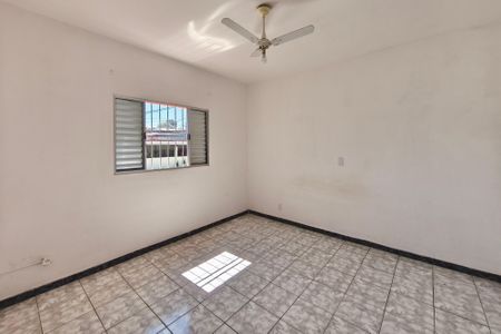 Casa para alugar com 130m², 3 quartos e 1 vagaQuarto 1