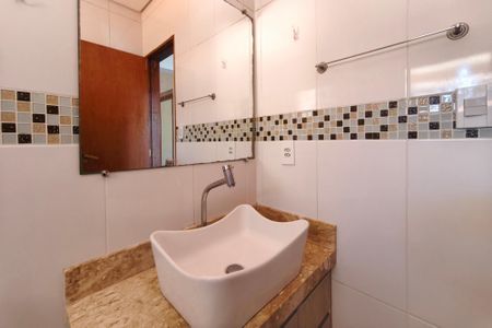 Casa para alugar com 130m², 3 quartos e 1 vagaBanheiro