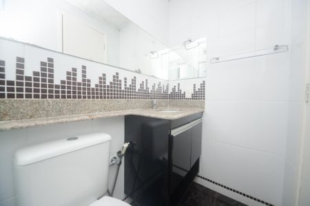 Apartamento à venda com 85m², 3 quartos e 2 vagasBanheiro Suite 