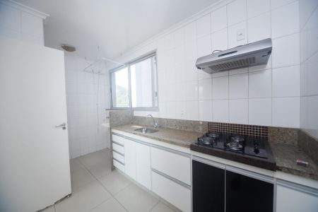 Apartamento à venda com 85m², 3 quartos e 2 vagasCozinha