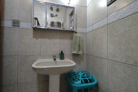 Casa de condomínio à venda com 160m², 3 quartos e 1 vaga Casa de condomínio à venda com 160m², 3 quartos e 1 vagaBanheiro 1