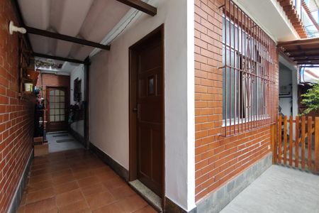 Casa de condomínio à venda com 160m², 3 quartos e 1 vaga Casa de condomínio à venda com 160m², 3 quartos e 1 vagaQuintal