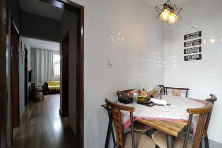 Casa de condomínio à venda com 160m², 3 quartos e 1 vaga Casa de condomínio à venda com 160m², 3 quartos e 1 vagaCozinha - Armários