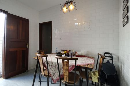 Casa de condomínio à venda com 160m², 3 quartos e 1 vaga Casa de condomínio à venda com 160m², 3 quartos e 1 vagaCozinha - Armários