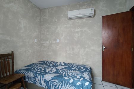 Quarto 1 de casa de condomínio à venda com 3 quartos, 160m² em Taquara, Rio de Janeiro
