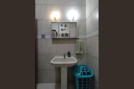 Casa de condomínio à venda com 160m², 3 quartos e 1 vagaBanheiro 1