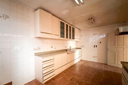 Casa para alugar com 250m², 5 quartos e 2 vagasCozinha