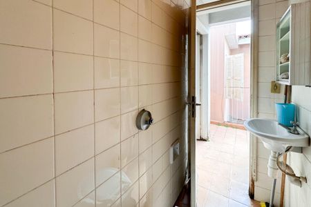 Casa para alugar com 250m², 5 quartos e 2 vagasBanheiro Social 2