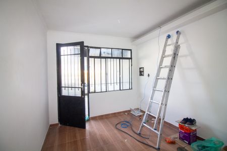 Sala de casa para alugar com 2 quartos, 125m² em Parque Colonial, São Paulo