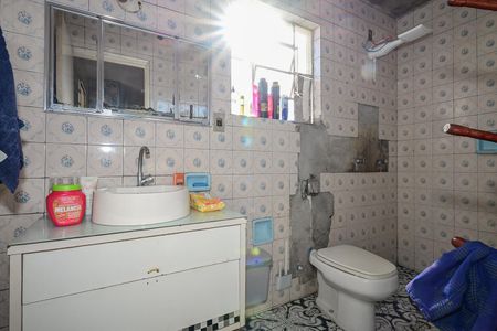 Casa à venda com 250m², 6 quartos e 4 vagasBanheiro da Casa 1