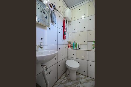 Casa à venda com 250m², 6 quartos e 4 vagasBanheiro da Casa 2