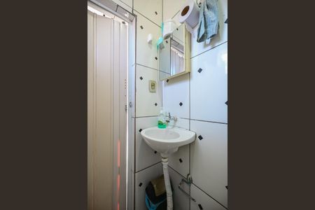 Casa à venda com 250m², 6 quartos e 4 vagasBanheiro da Casa 2