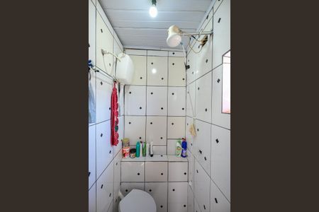 Casa à venda com 250m², 6 quartos e 4 vagasBanheiro da Casa 2