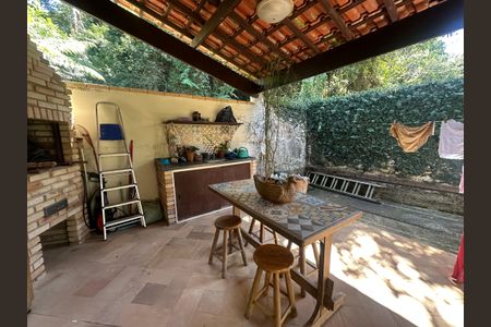 Casa de condomínio para alugar com 150m², 1 quarto e 2 vagasChurrasqueira