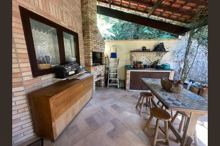 Casa de condomínio para alugar com 150m², 1 quarto e 2 vagasChurrasqueira