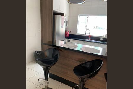 Casa à venda com 3 quartos, 166m² em Jardim do Estádio, Santo André