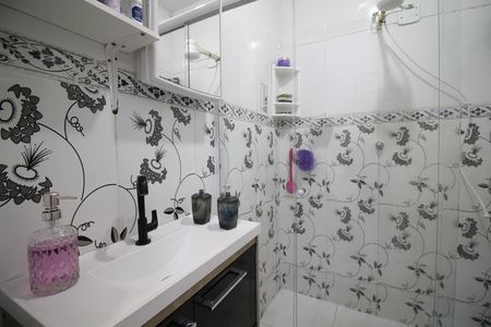 Casa à venda com 80m², 2 quartos e sem vaga Banheiro social 