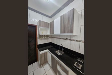 Cozinha de casa para alugar com 3 quartos, 120m² em Itapuã, Salvador