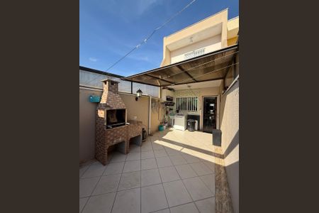 Casa à venda com 112m², 3 quartos e 2 vagasÁrea externa