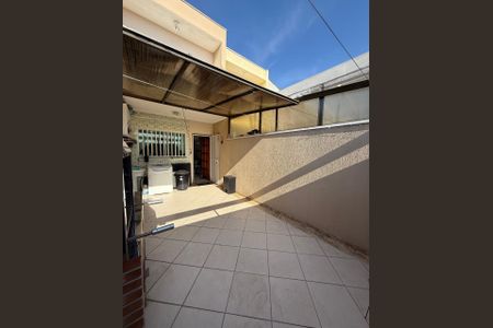 Casa à venda com 112m², 3 quartos e 2 vagasÁrea externa