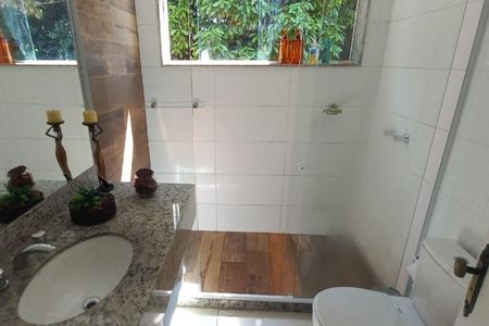 Casa à venda com 5 quartos, 228m² em Maria Paula, Niterói