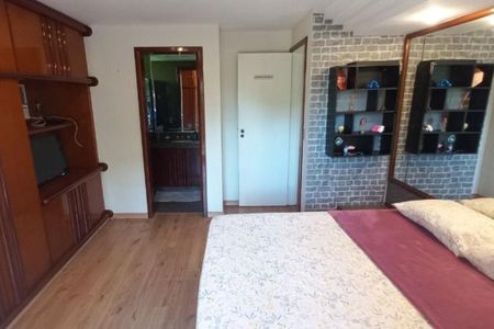 Casa à venda com 5 quartos, 228m² em Maria Paula, Niterói