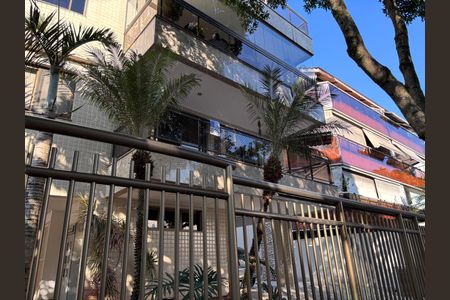Apartamento para alugar com 102m², 2 quartos e 2 vagas Apartamento para alugar com 102m², 2 quartos e 2 vagasPlaquinha