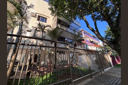 Apartamento para alugar com 102m², 2 quartos e 2 vagas Apartamento para alugar com 102m², 2 quartos e 2 vagasFachada