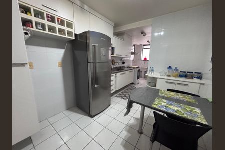 Apartamento para alugar com 102m², 2 quartos e 2 vagas Apartamento para alugar com 102m², 2 quartos e 2 vagasCozinha