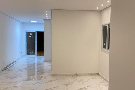 Casa à venda com 130m², 3 quartos e 2 vagas