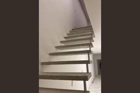 Casa à venda com 3 quartos, 130m² em Nova Jaguari, Santana de Parnaíba