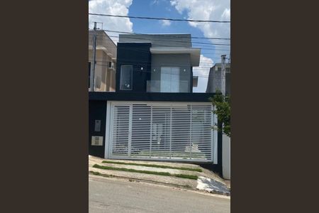 Casa à venda com 130m², 3 quartos e 2 vagas